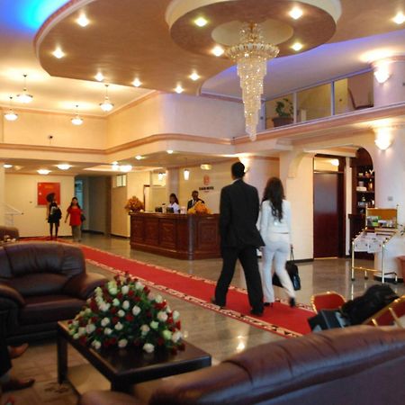 Kaleb Hotel Addis Abeba Esterno foto